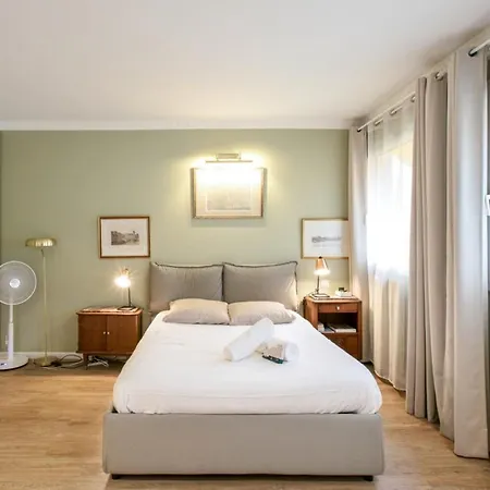 Charming Studio Near Tour Eiffel Invalides Beaugrenelle Parijs Buitenkant foto